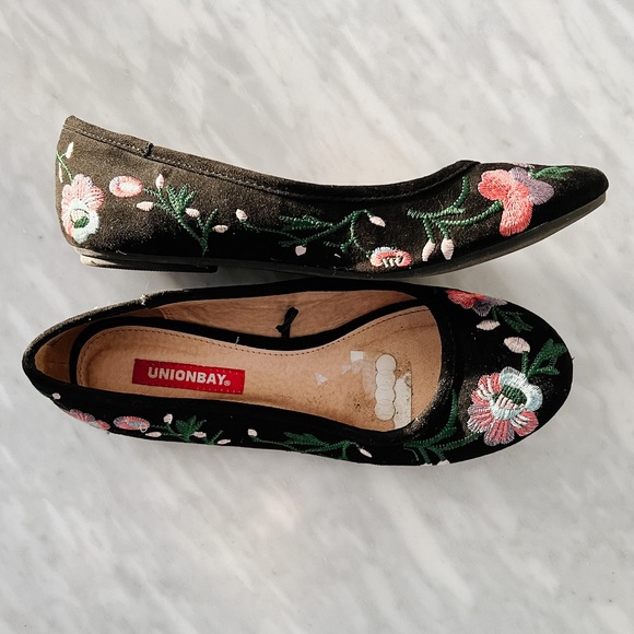 UNIONBAY Embroidered Flats - Picture 1 of 2